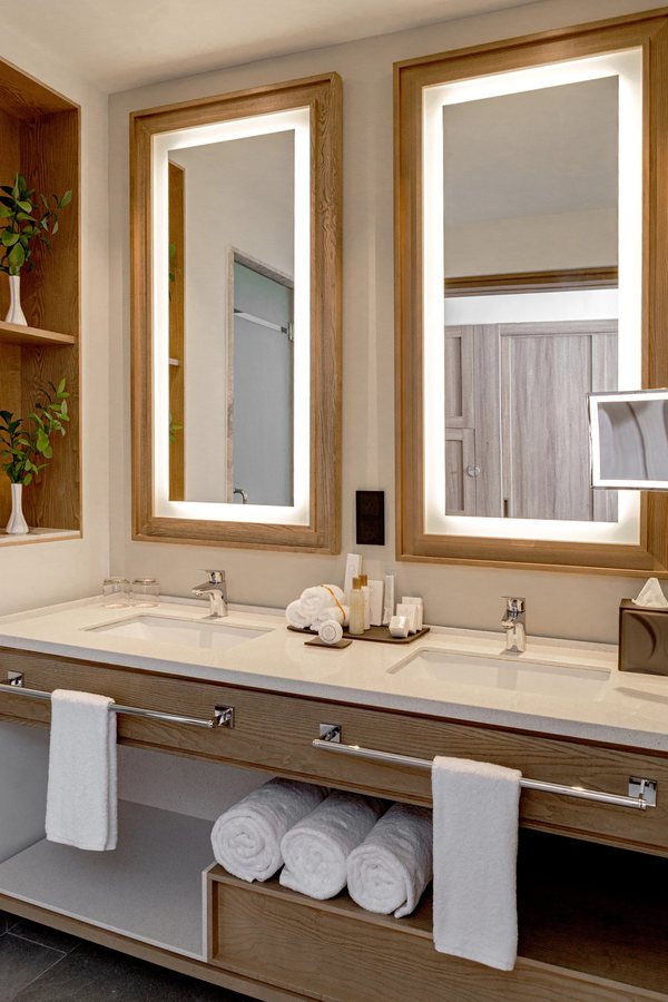 Secrets Tides Punta Cana — Bathroom