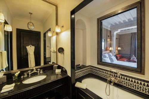 Selman Marrakech — Bathroom