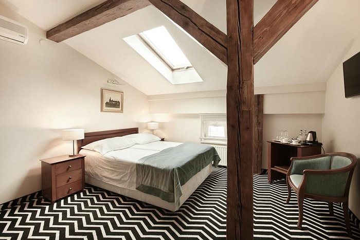Senacki Hotel — Guest room