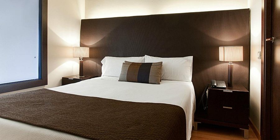Senator Barcelona Apartments Barcelona Catalonia — Guest room