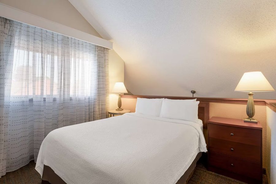 Sens Suites Livermore SureStay Collection By Best Western — Guest room