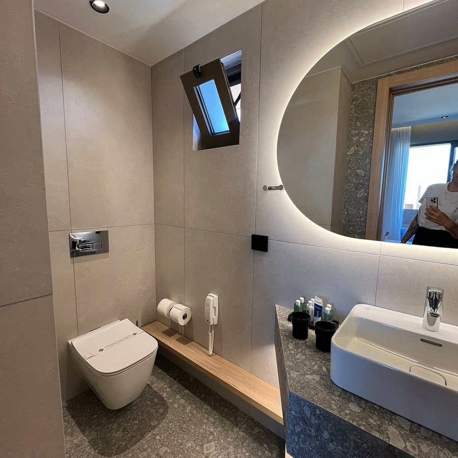 Senseana Sea Side Resort Aquadventure — Bathroom