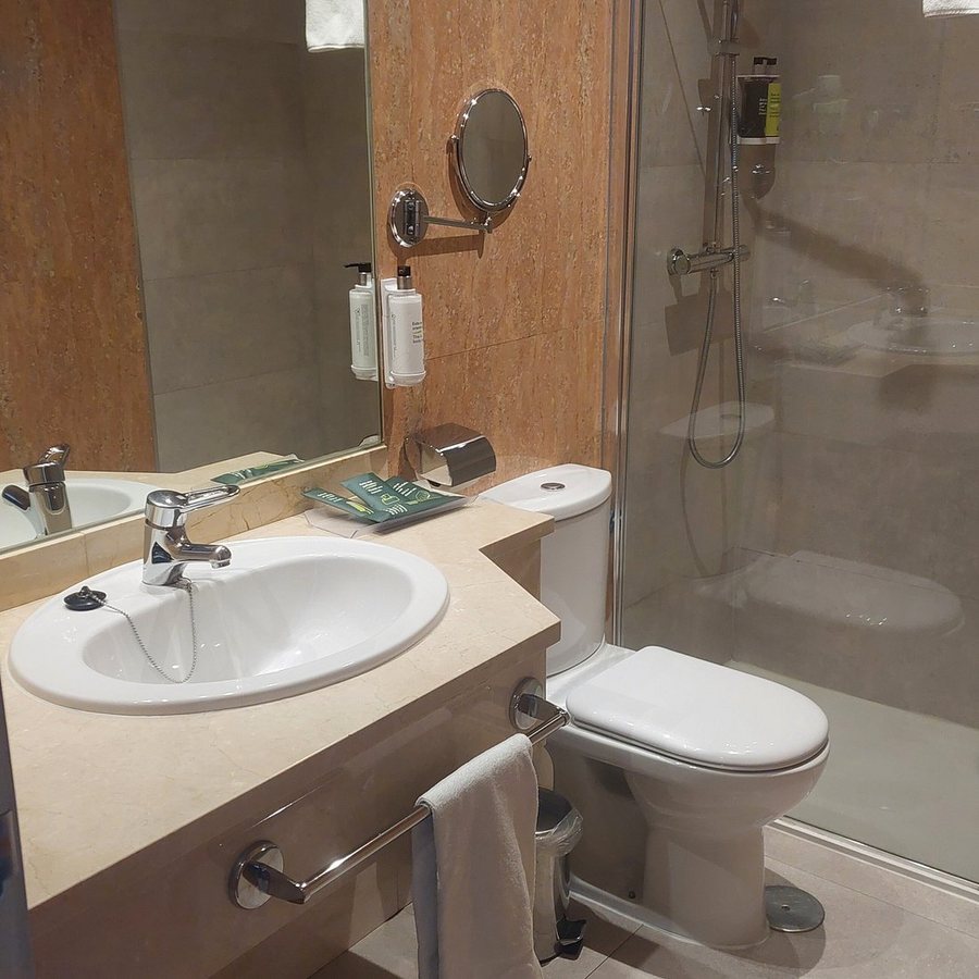 Sercotel Alcala 611 — Bathroom