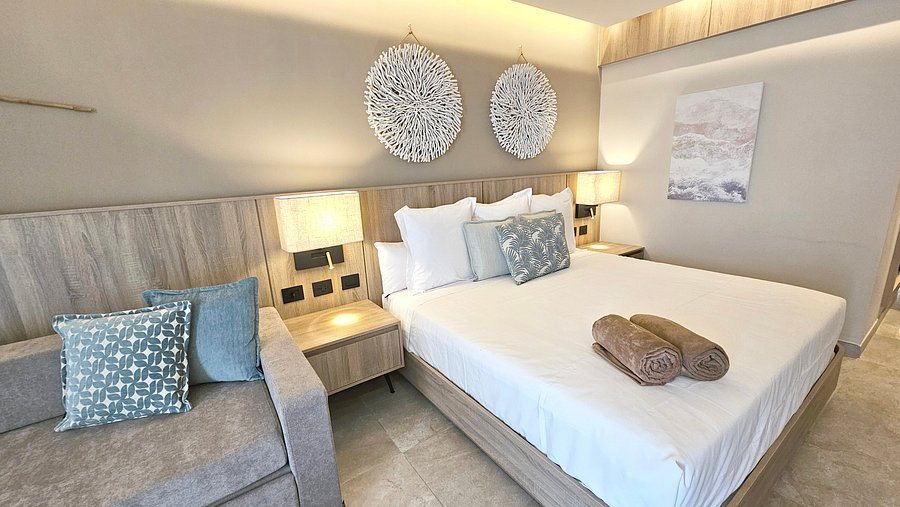 Serenade Caribe Club Family Beach Resort — Guest room
