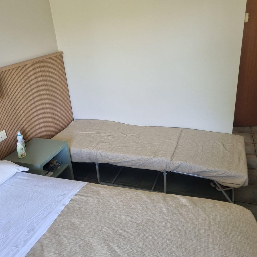 Serene Resort — Guest room