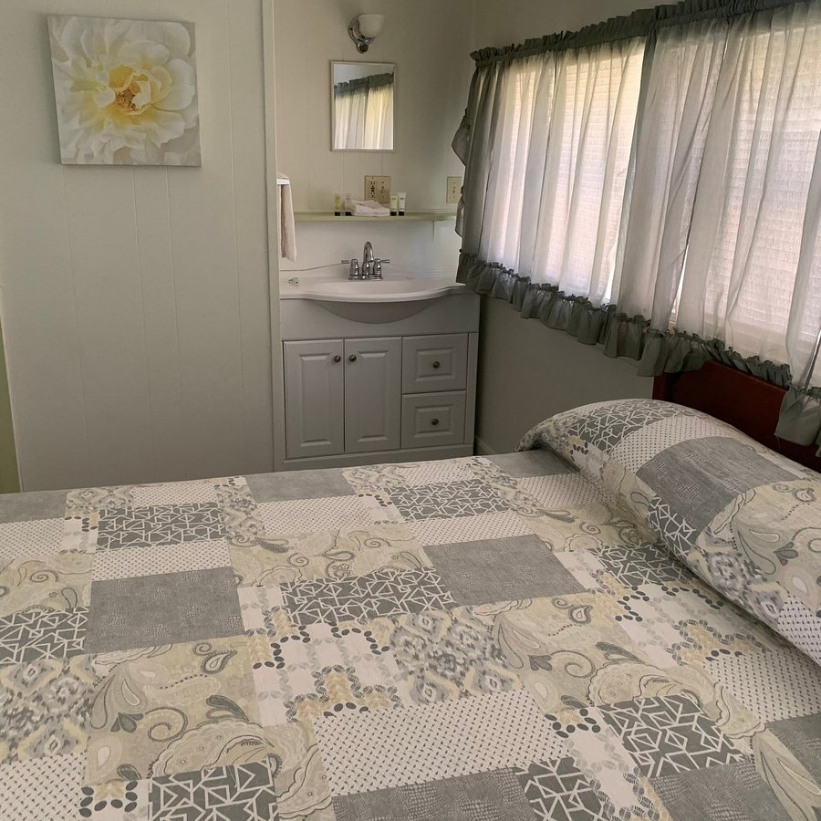 Serenity — Guest room