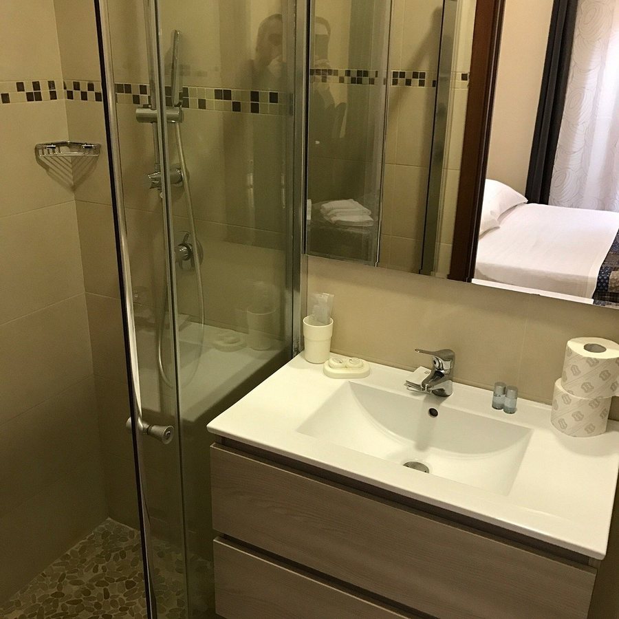 Seven Suites — Bathroom