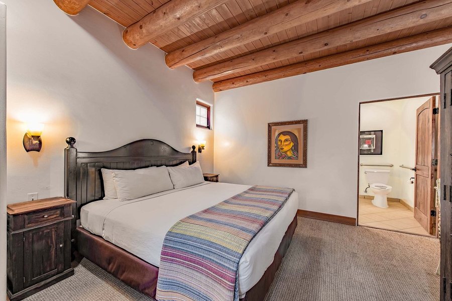 Shady Brook Inn and Resort Taos Taos County New Mexico — Guest room