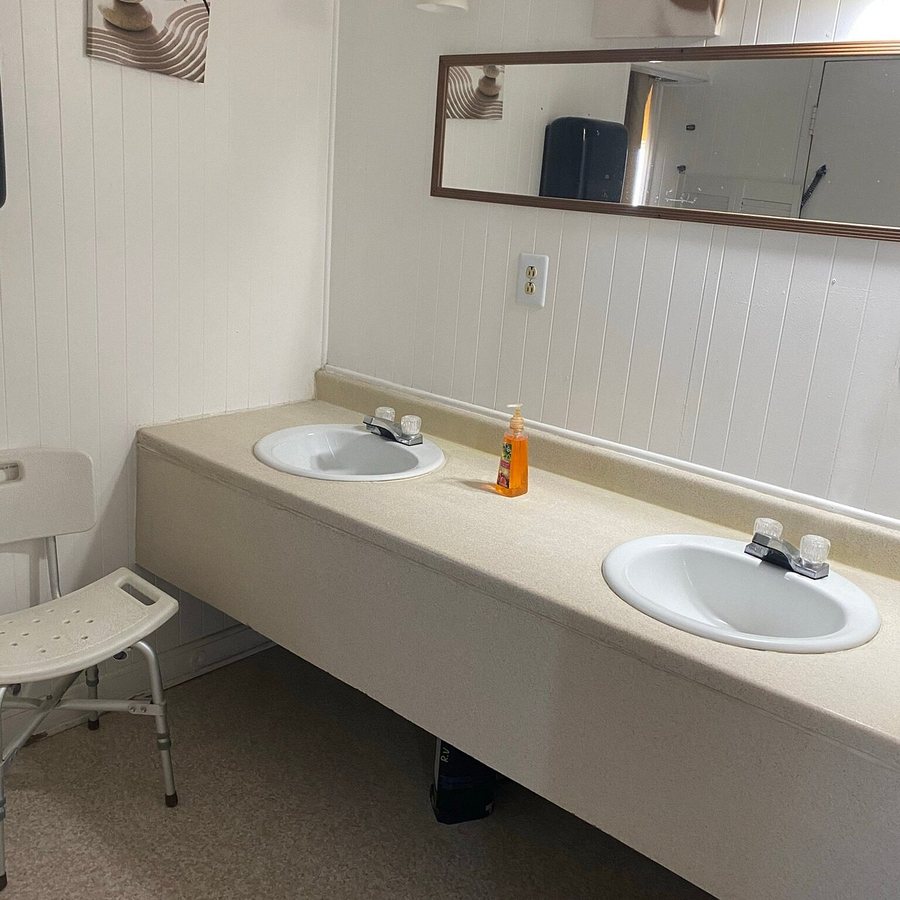 Shady Lane RV Camp — Bathroom