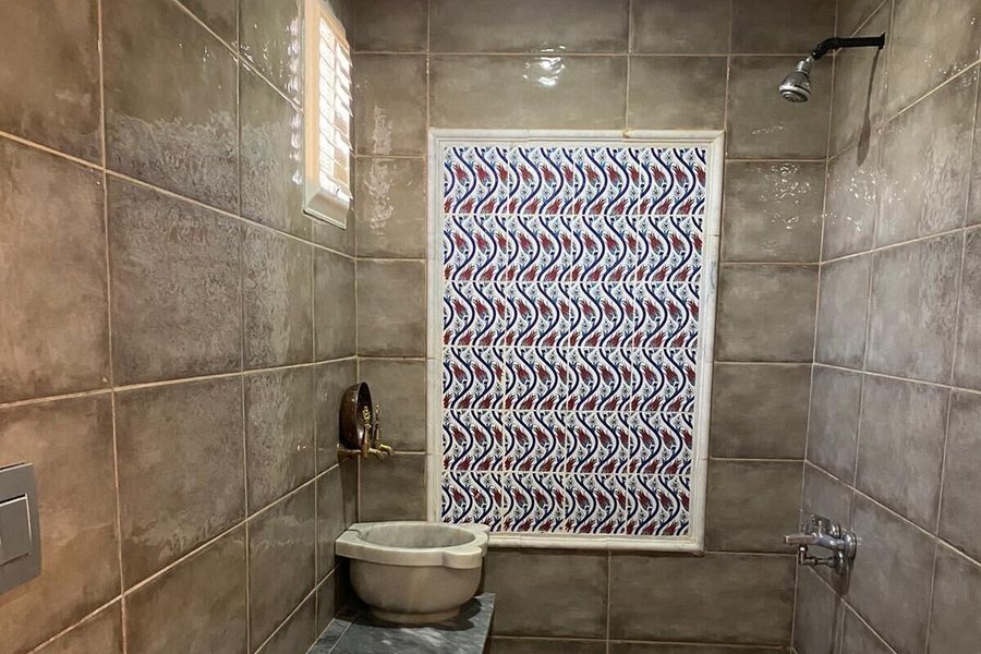 Shah Sultan Ozturk Hotel — Bathroom