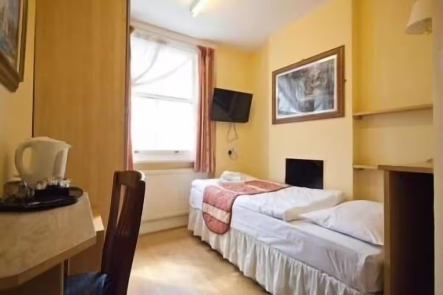 Shakespeare Hotel — Guest room