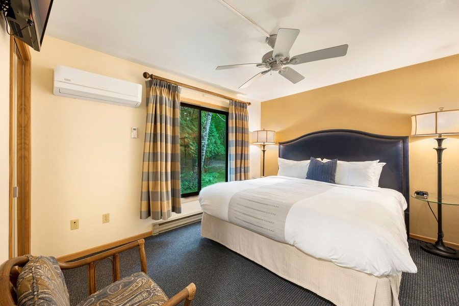 Shallows Resort — Guest room