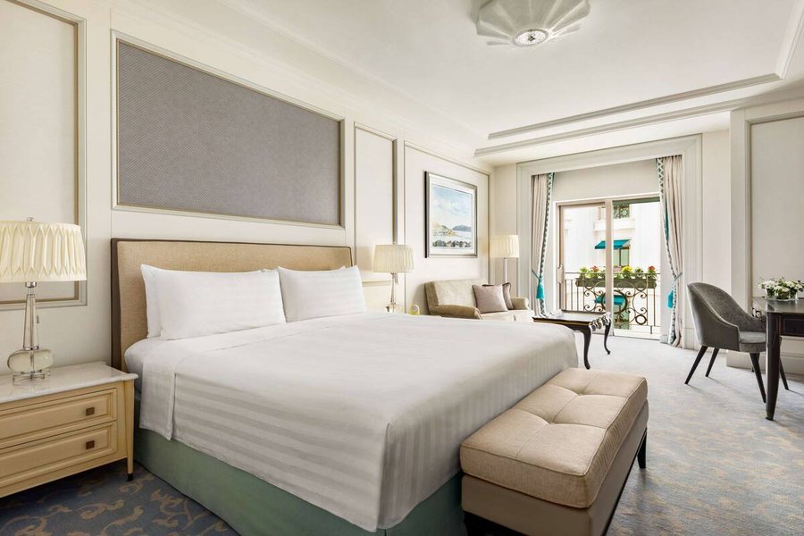 Shangri La Bosphorus Istanbul — Guest room
