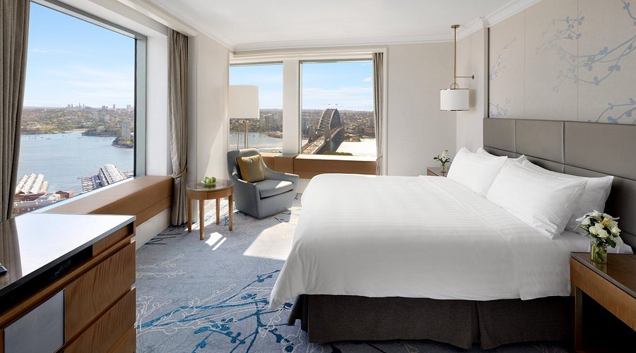 Shangri la Sydney Sydney New South Wales — Guest room