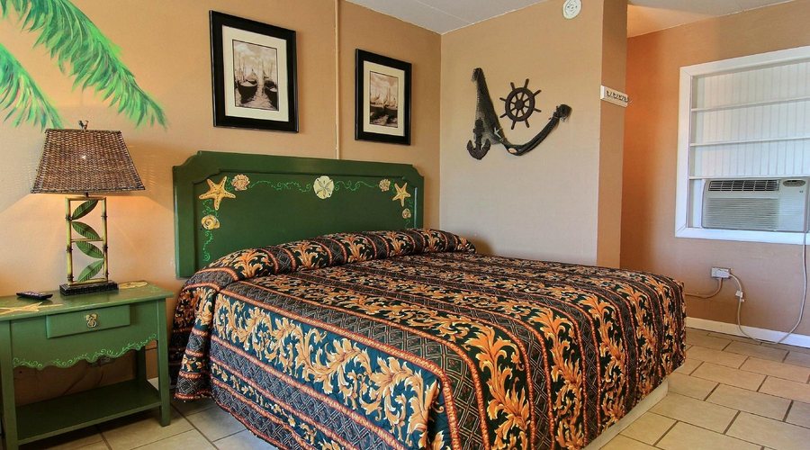 Shark Reef Resort — Guest room