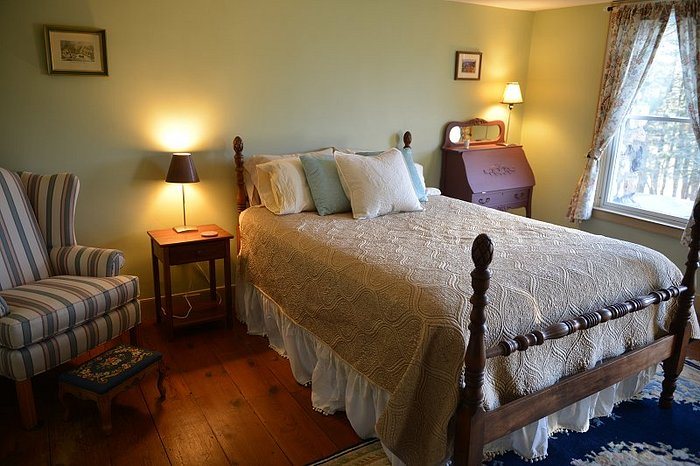 Shelburne Camping Area — Guest room