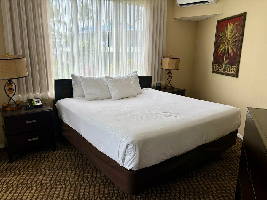 Shell Vacations Club Holua Resort At The Mauna Loa Village — Guest room