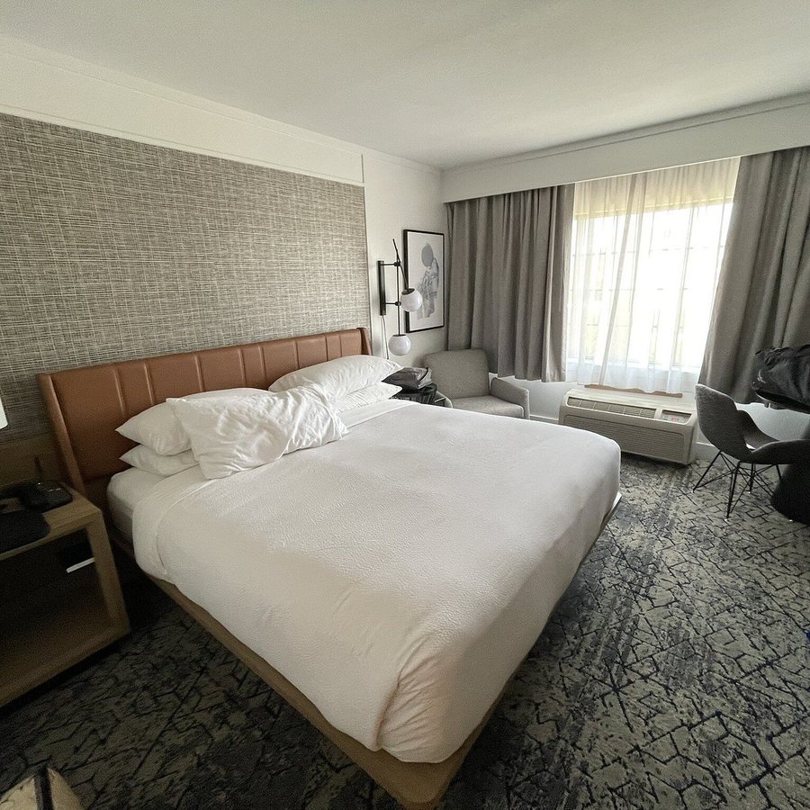 Sheraton Augusta Hotel — Guest room