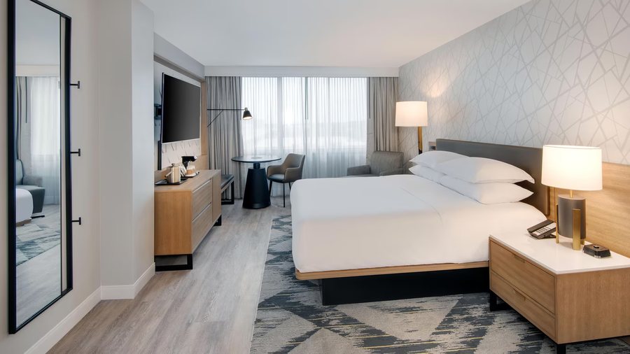 Sheraton Birmingham Hotel — Guest room