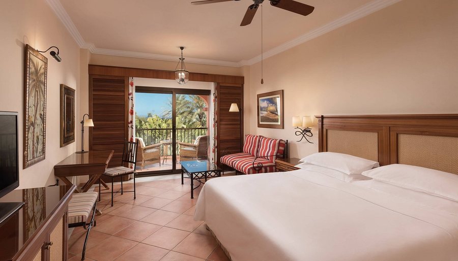 Sheraton Fuerteventura Beach Golf Spa Resort — Guest room
