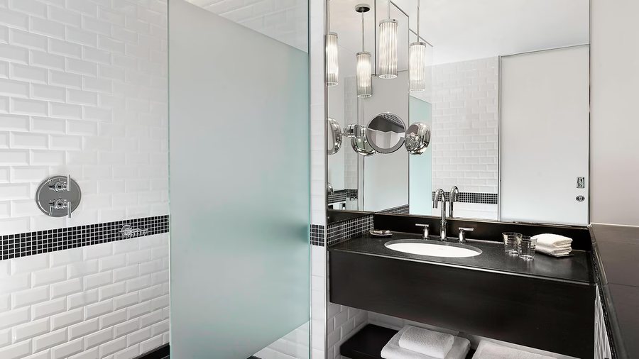 Sheraton Grand London Park Lane — Bathroom