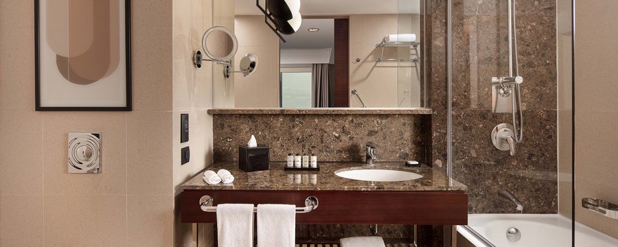 Sheraton Istanbul Levent — Bathroom