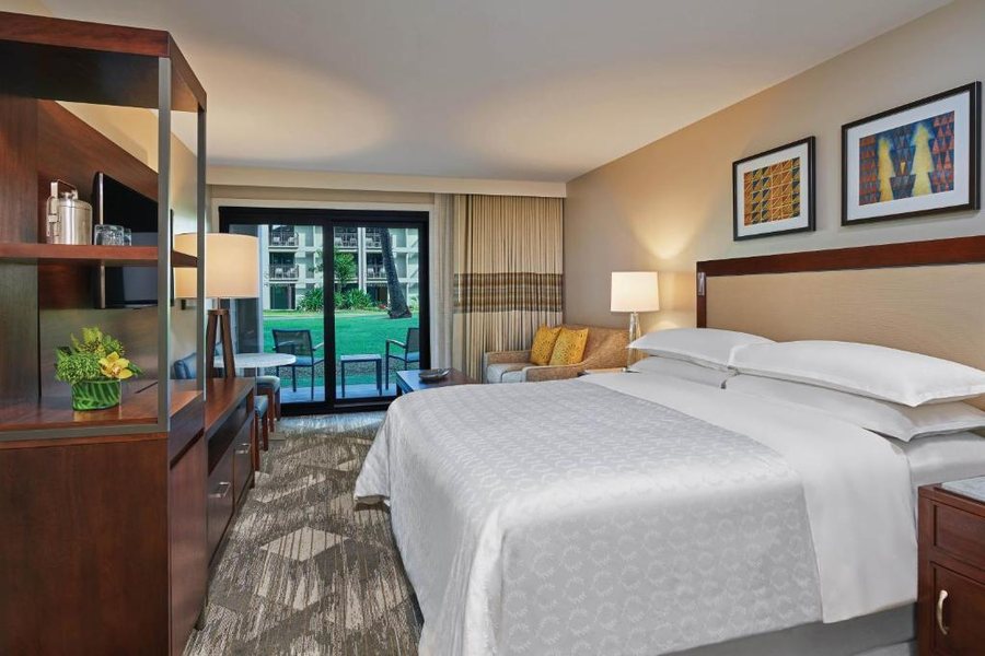 Sheraton Kauai Resort — Guest room