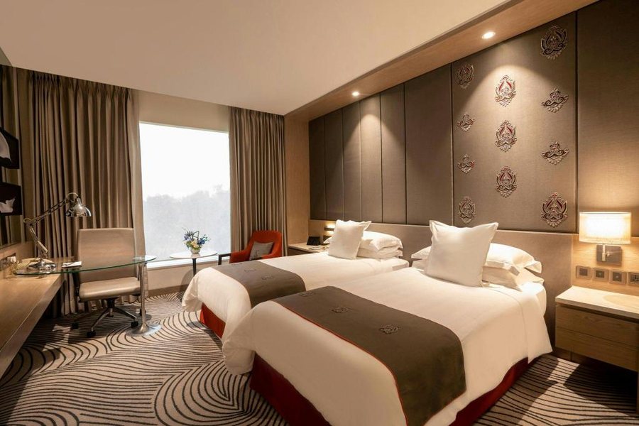 Sheraton New Delhi Hotel — Guest room