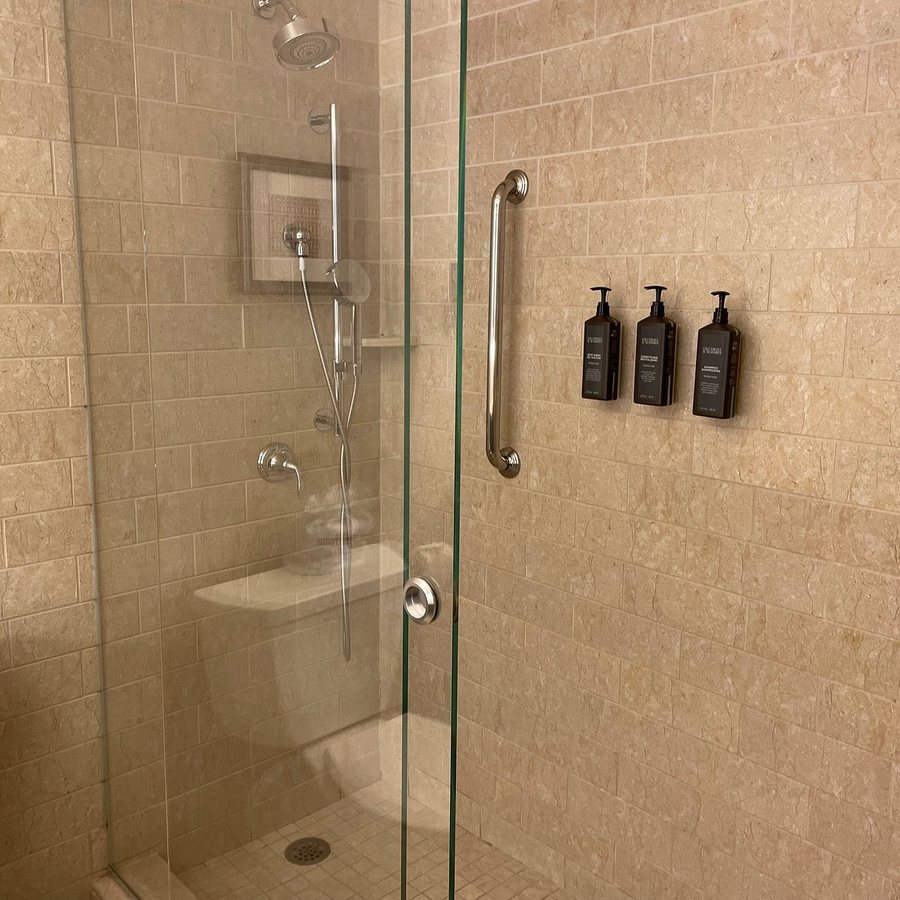 Sheraton Palo Alto Hotel — Bathroom