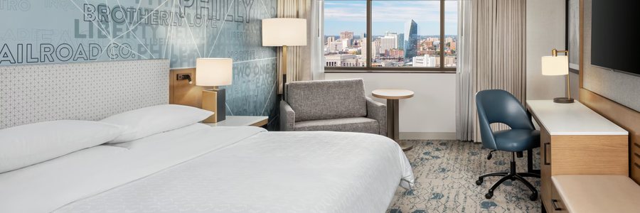 Sheraton Philadelphia Downtown — Guest room