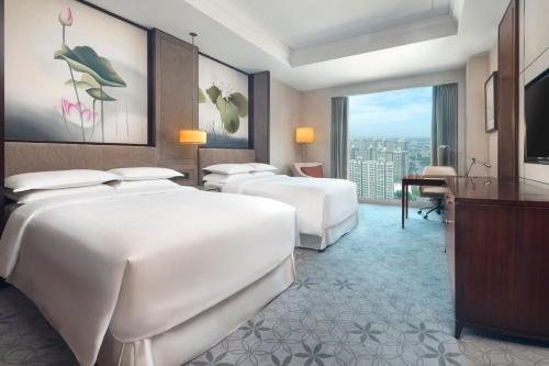 Sheraton Shanghai Jiading Hotel — Guest room