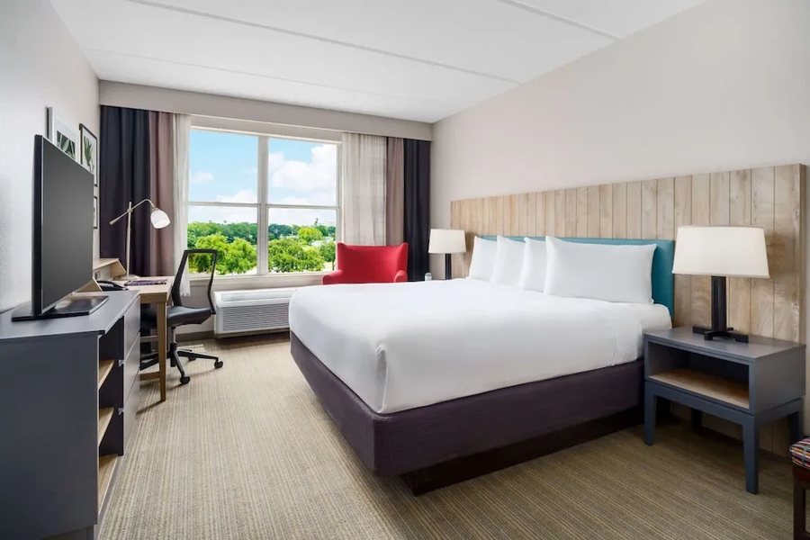 Sheraton Suites Orlando Airport Orlando Florida — Guest room