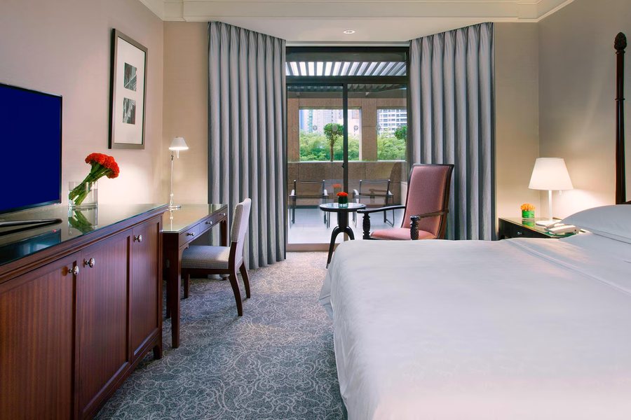 Sheraton Towers Singapore — Guest room