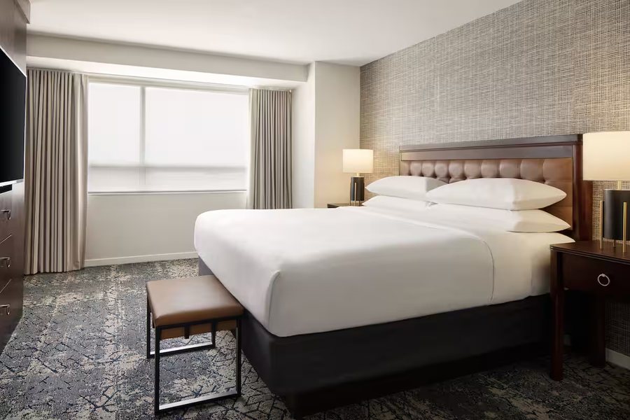 Sheraton Valley Forge King Of Prussia — Guest room
