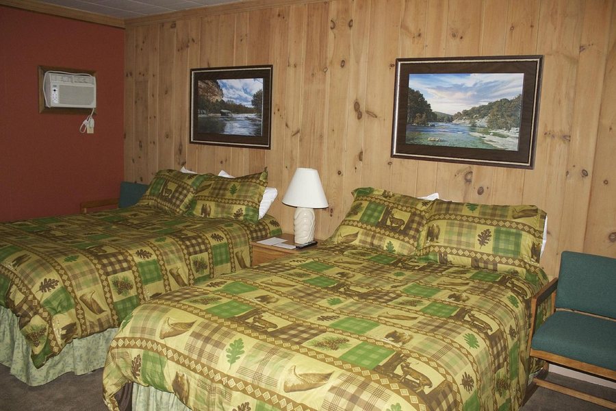 Shore Meadows Motel — Guest room