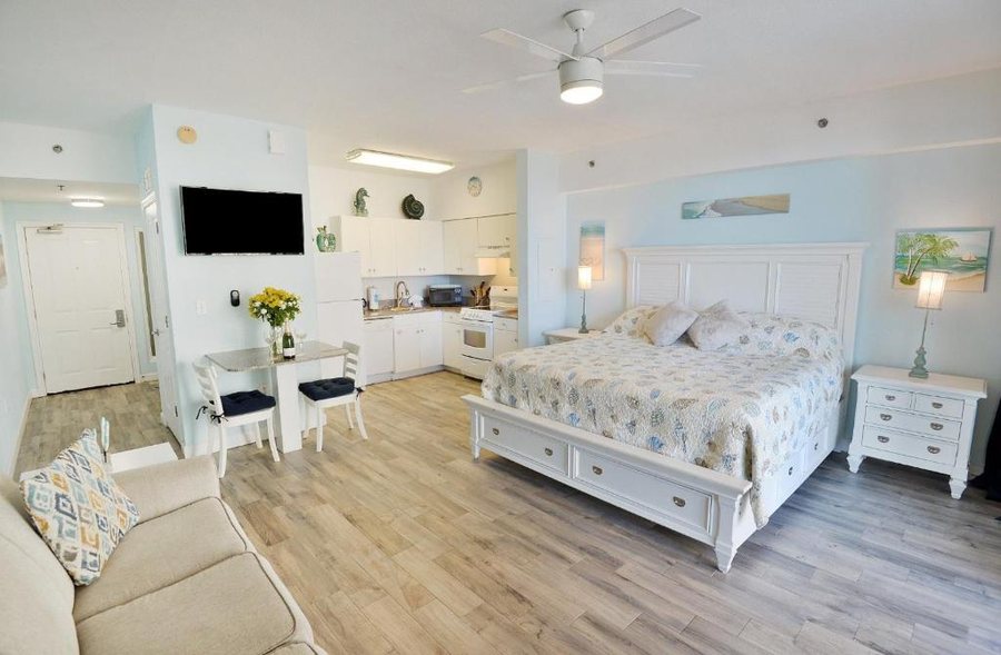 Shores of Panama — Guest room
