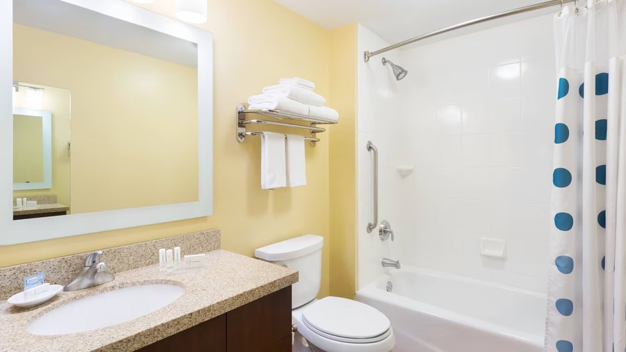 Shreveport Bossier City Koa Journey — Bathroom
