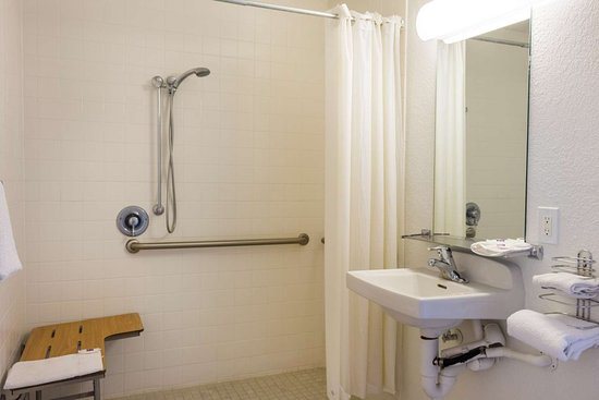 Sierra Motor Lodge A Sierra Blue Hotel — Bathroom