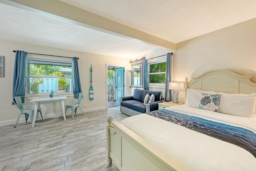 Siesta Key Palms Resort — Guest room
