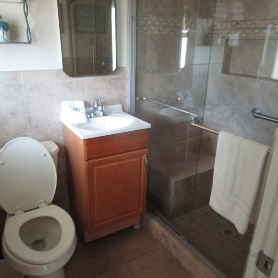 Siesta Sands on the Beach — Bathroom