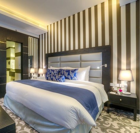 Signature Hotel Al Barsha — Guest room