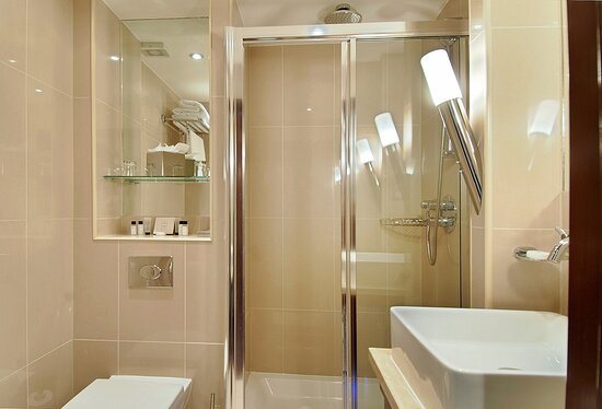 Signature Townhouse Hyde Park — Bathroom