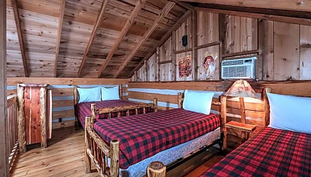 Silver Dollar City Campground — Guest room