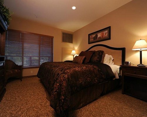 Silver Mountain Resort Lodging — Guest room