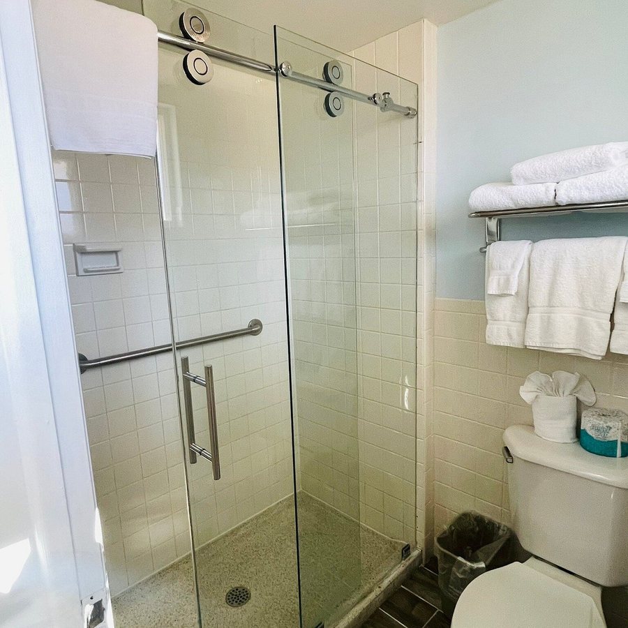 Silver Ridge Lodge — Bathroom