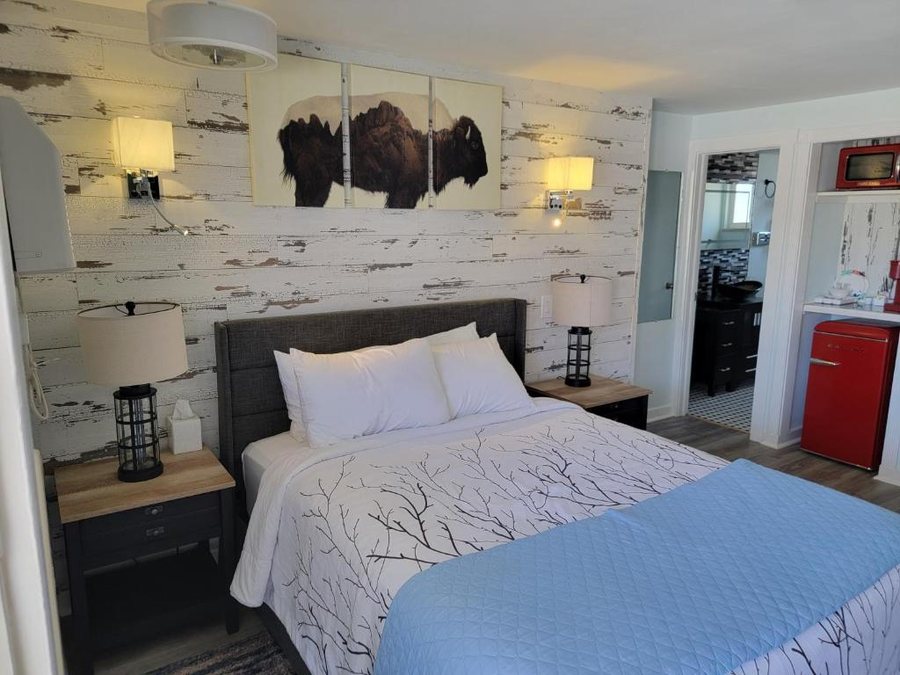 Silver Ridge Lodge — Guest room
