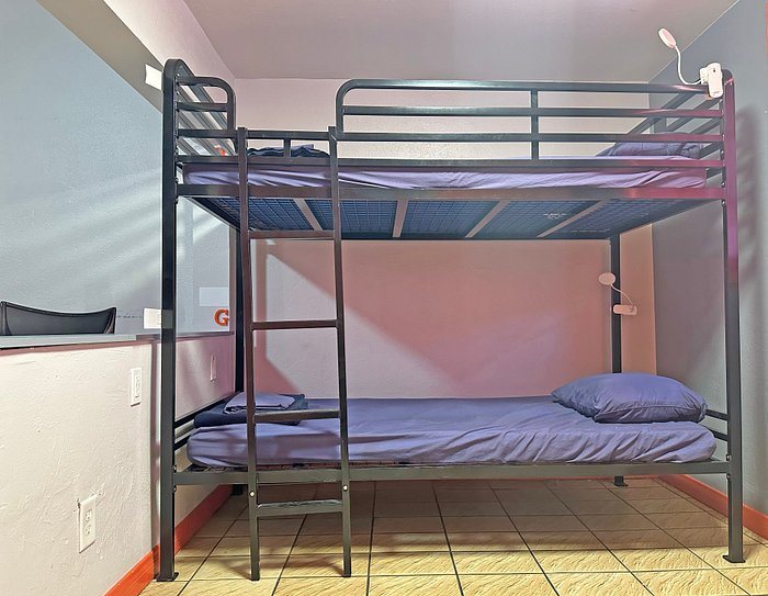 Sin City Hostel Las Vegas Nevada — Guest room