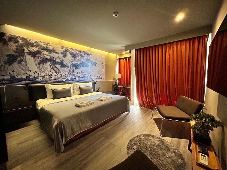 Sino House Phuket Hotel and Apartment — Guest room