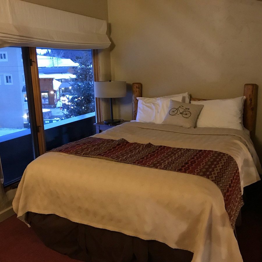 Sioux Lodge Suites By Grand Targhee Resort — Guest room