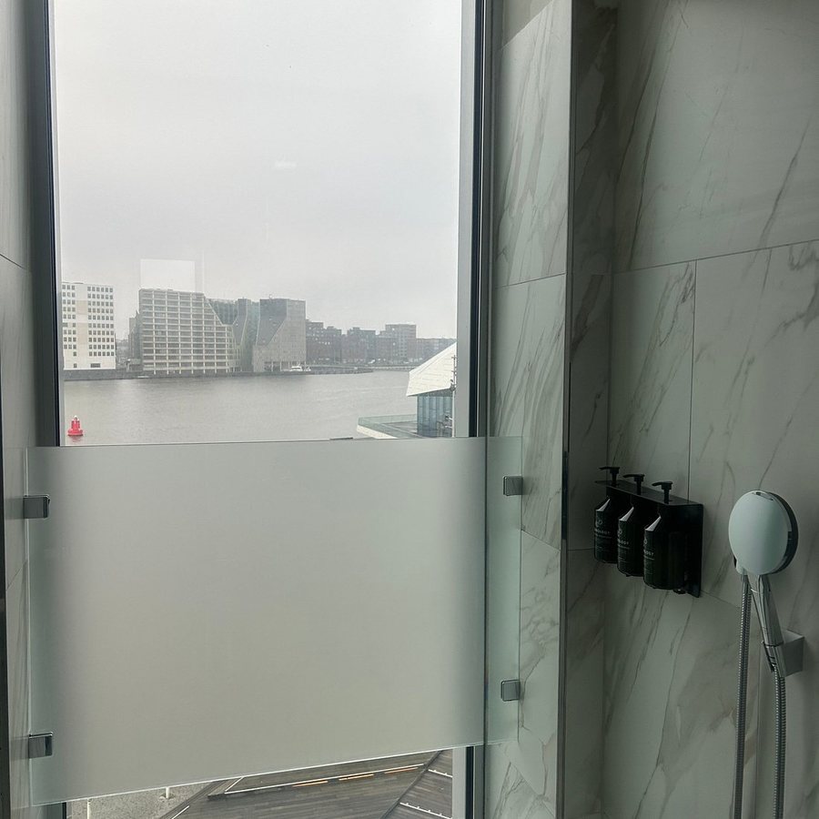Sir Adam — Bathroom
